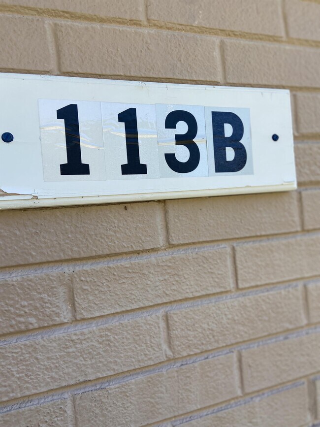 Foto del edificio - 113 Calvin St