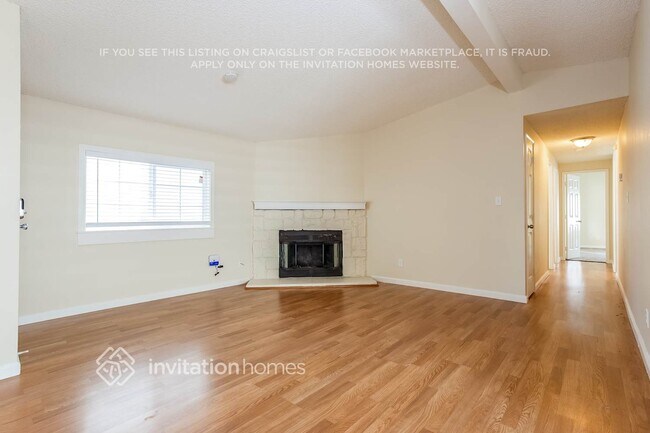 Foto del edificio - 1536 Emeric Ave