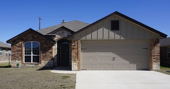 Building Photo - 6500 Castle Gap Dr