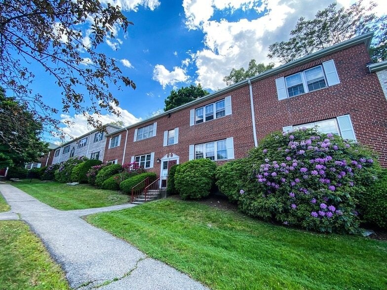 Photo - 38 Lake Shore Terrace Unit 2