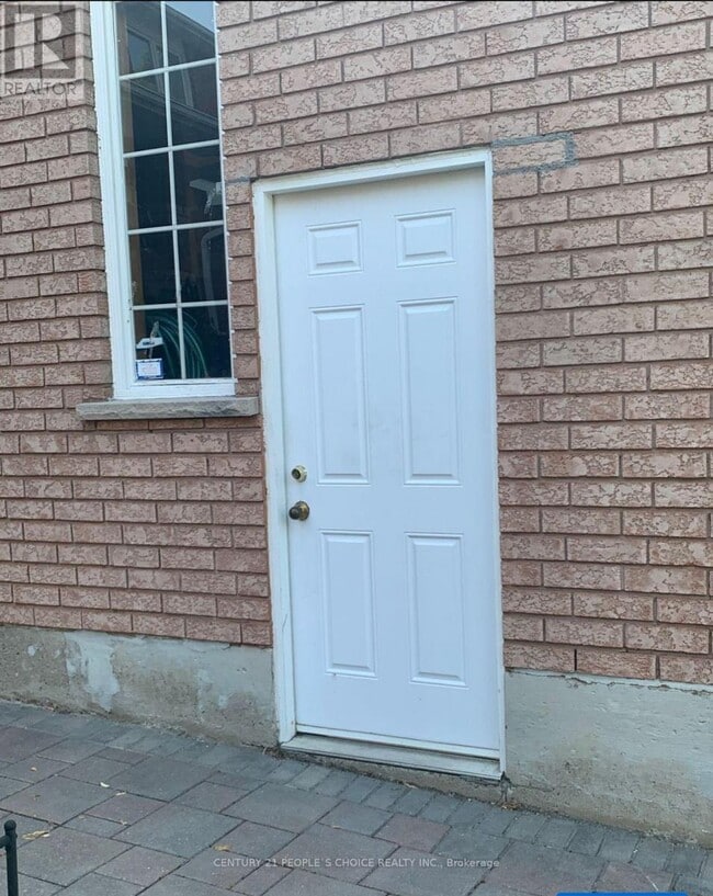 Building Photo - 904 Drysdale Dr