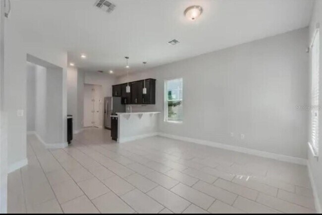 Foto del edificio - 14537 Golden Harbor Ln