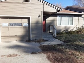Building Photo - 5015-5021 Shasta Way