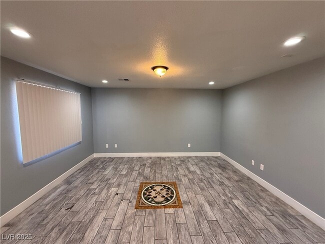 Building Photo - 4300 N Lamont St