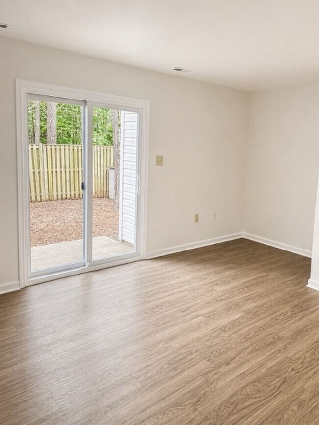 Foto del edificio - 45264 Woodstown Way