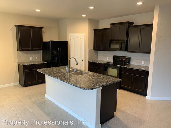 Building Photo - 3 br, 2 bath House - 479 Willow Arch