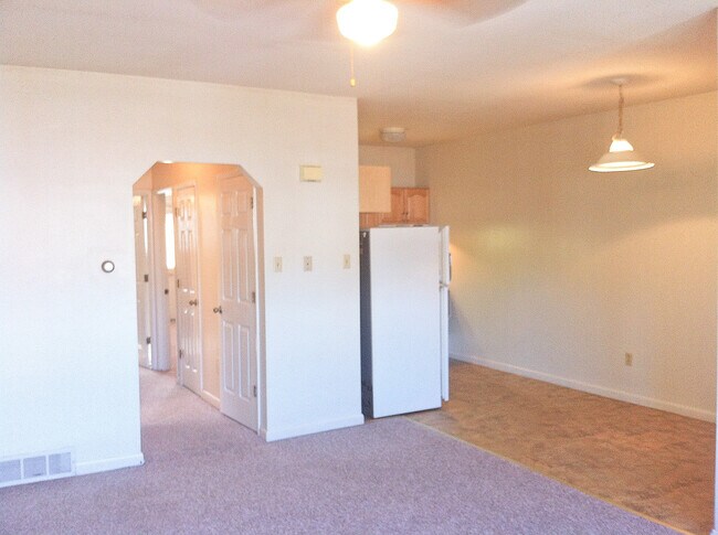 Foto del edificio - 7410 Brockton Rd