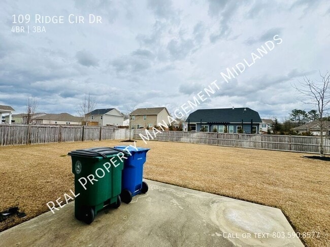 Foto del edificio - 109 Ridge Cir Dr