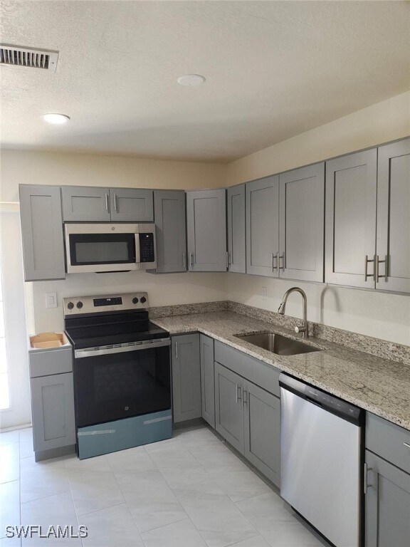 Foto principal - 11459 Summerwinds Ct