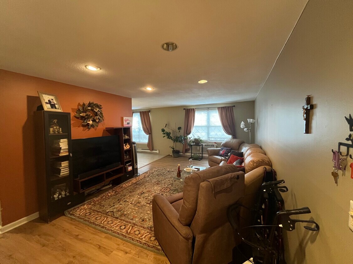 446 Sierra Vista Ln Unit 446 Sierra Vista, Valley Cottage, NY 10989