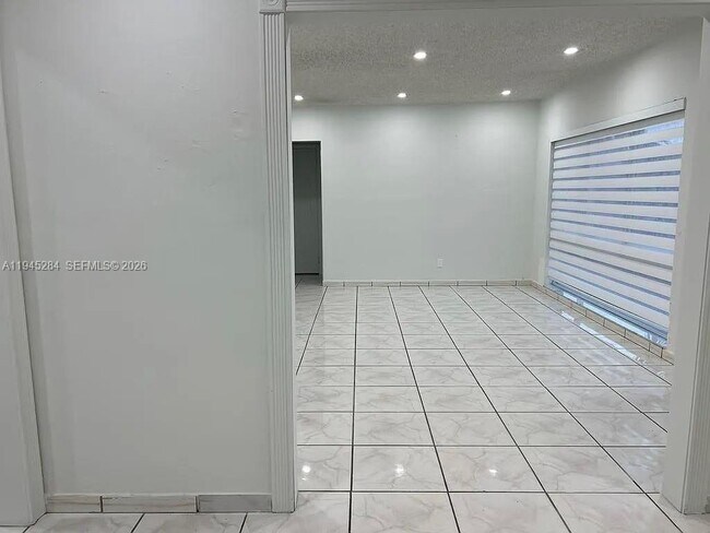 Foto del edificio - 45 W 60th St