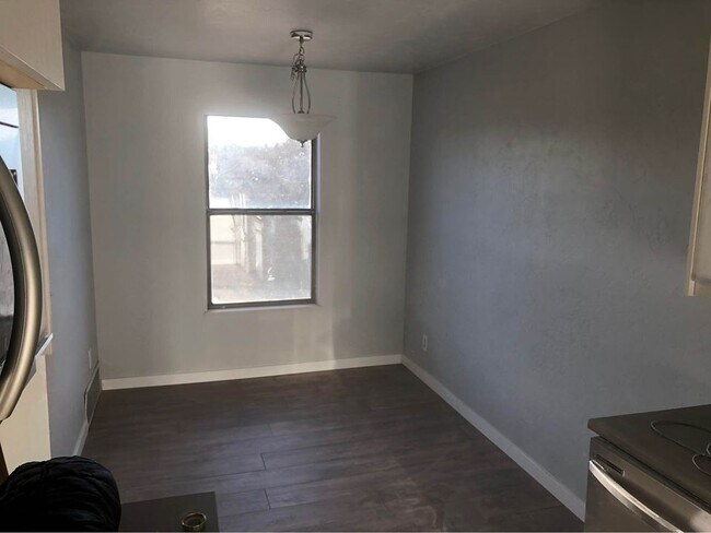 Foto del edificio - 7395 E Eastman Ave
