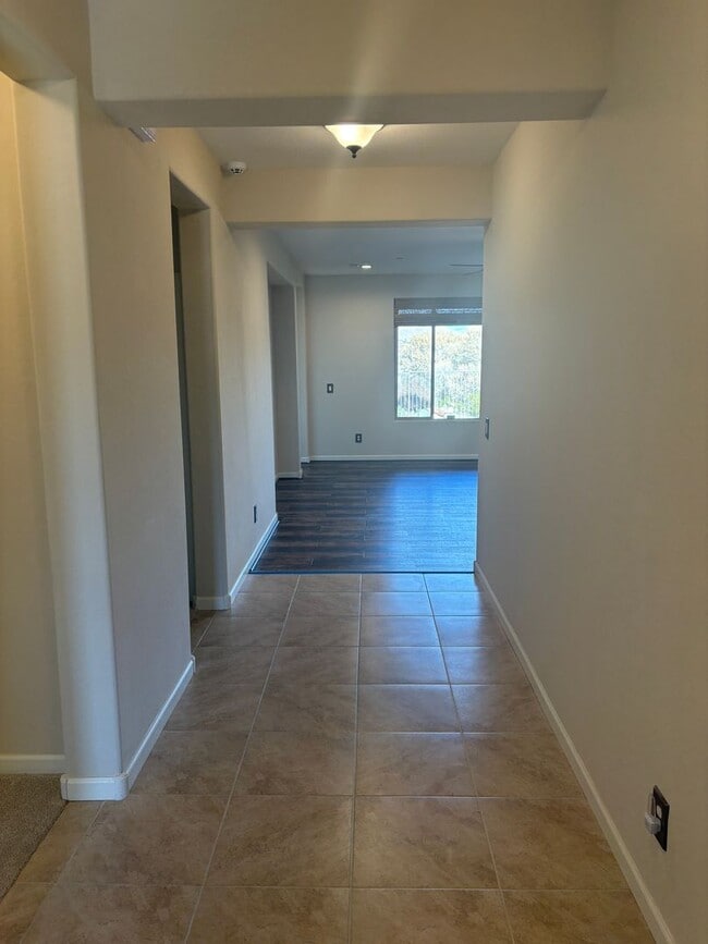 Building Photo - Unfurnished, 1-Year Long-Term Rental (Procure Only)