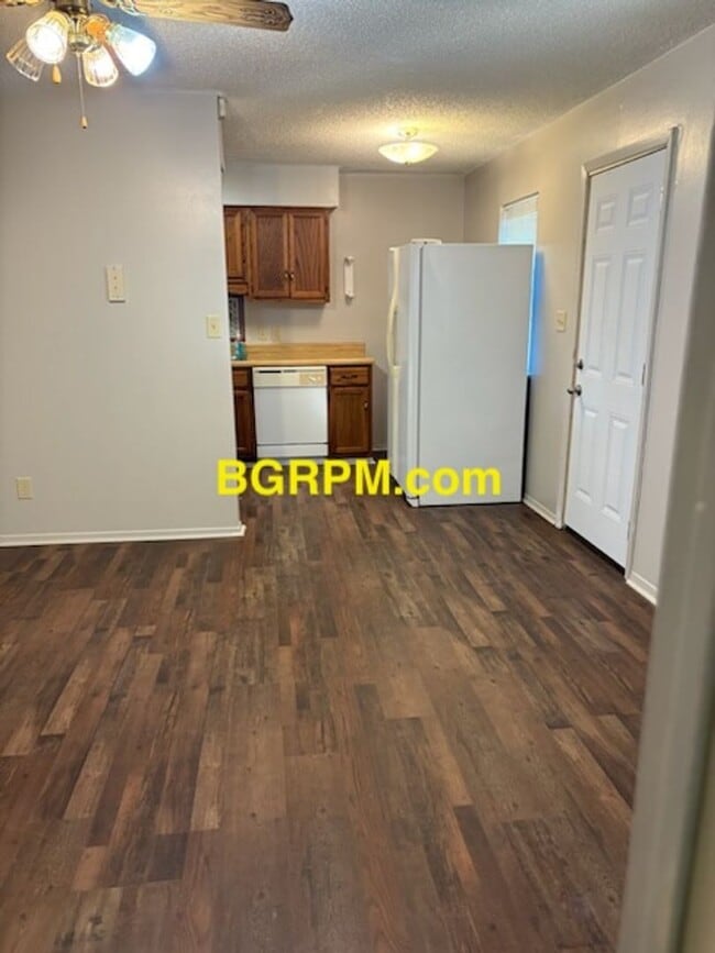 Foto del edificio - 3 BD, 1 1/2 BA, Home in Sherwood