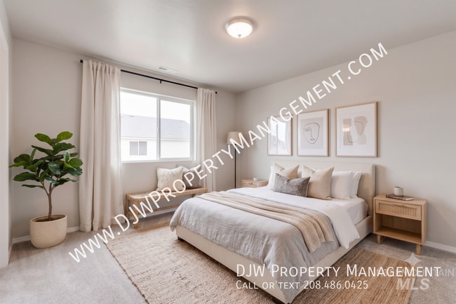 Building Photo - 13564 Palm Beach Dr