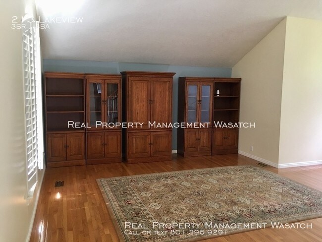 Building Photo - 3- Bedroom 2 Bath Stansbury