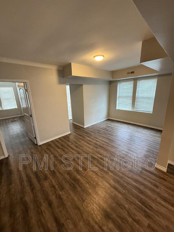 Foto del edificio - 5572 Clemens Ave