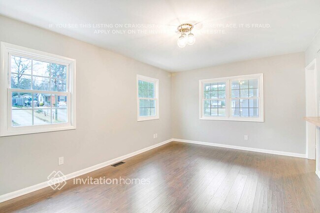 Foto del edificio - 1100 Chatham Ln