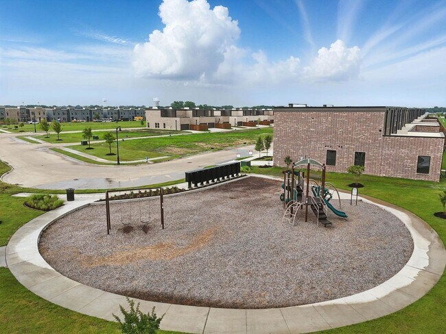 Building Photo - 2076 Layla Dr