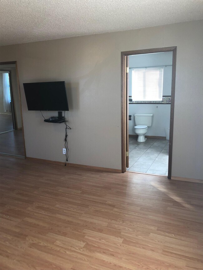 Foto del edificio - 10 B St SE