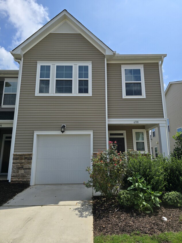 Foto principal - 6318 Arpeggio Pl