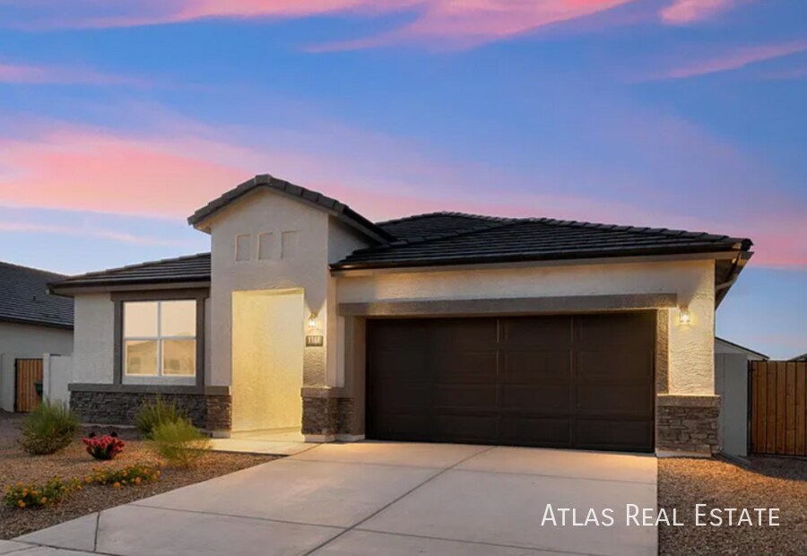 Foto principal - 1168 W Castle Ct