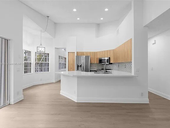 Building Photo - 1525 Seabay Rd