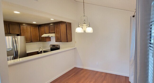 Cocina - 2008 La Terrace Cir