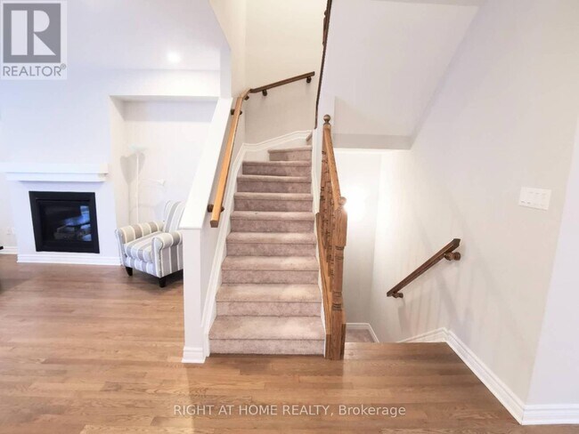 Building Photo - 2452 Waterlilly Way