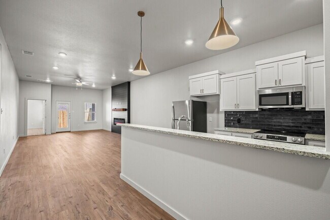 Building Photo - 4106 Trenton Ave