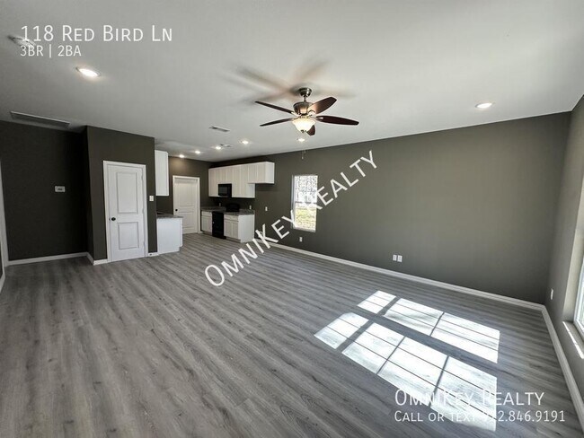 Foto del edificio - 118 Red Bird Ln