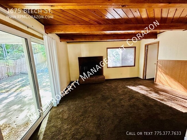 Building Photo - 1675 Beech St