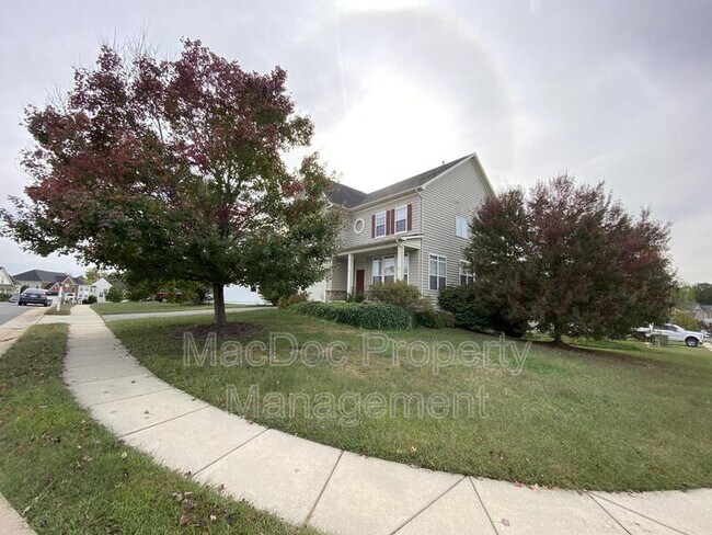 Foto del edificio - 634 Village Pkwy
