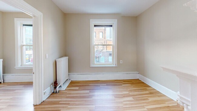 Photo de l'intérieur - 212-1/2 Bank Street