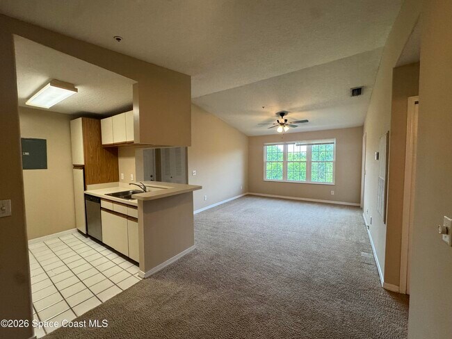 Foto del edificio - 7667 N Wickham Rd