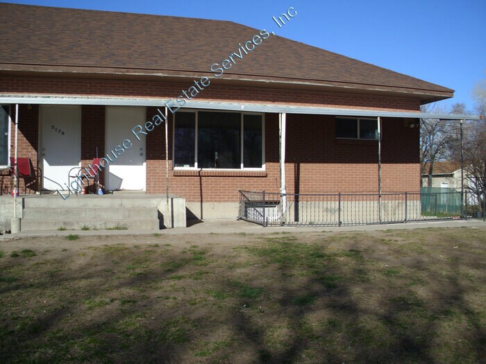 Large 4 bedroom in Magna!