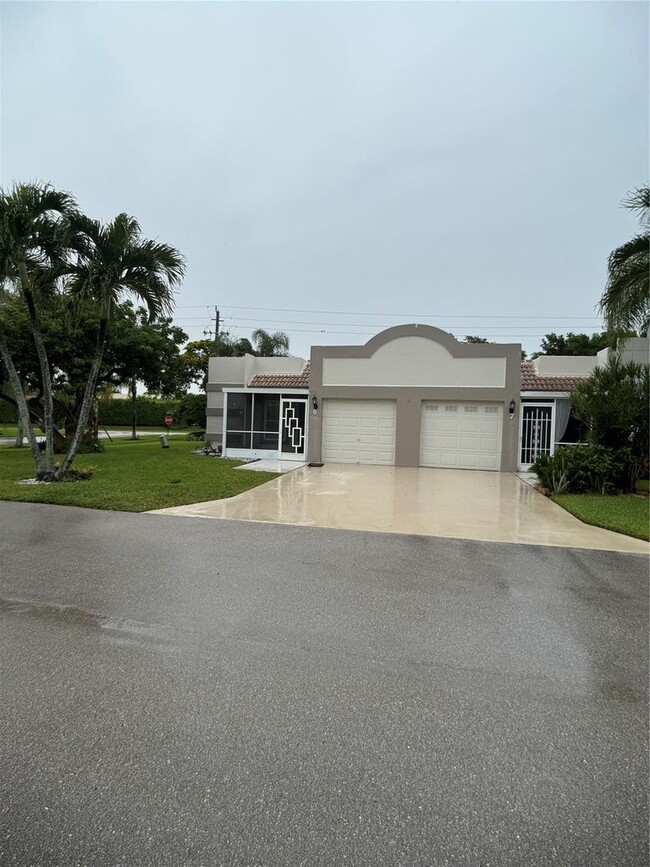Building Photo - 9245 Flynn Cir