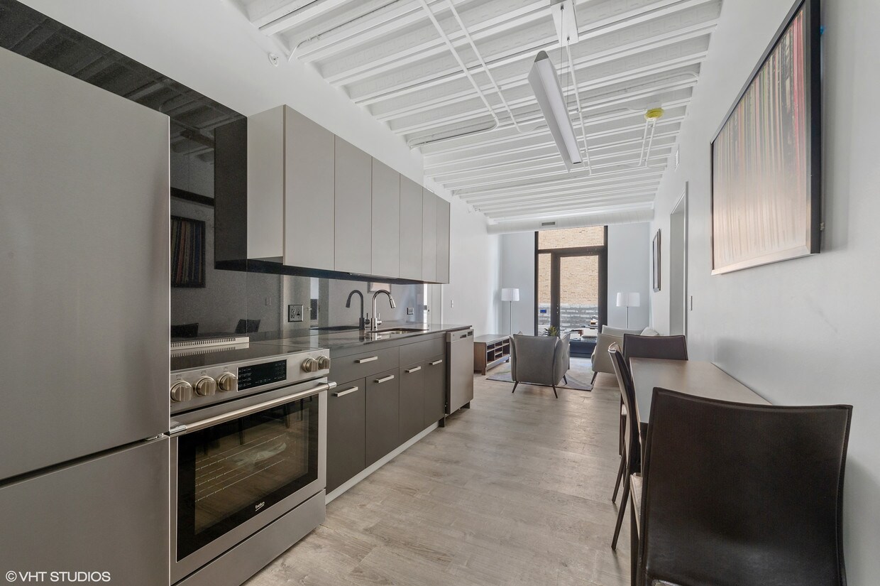 Foto principal - 1135 Sheridan W Rd