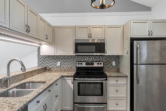 Building Photo - 416 Buttonwood Pl