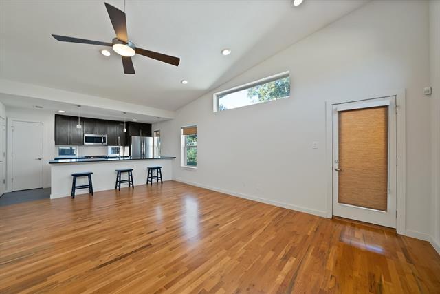 Foto del edificio - 5841 Oram St