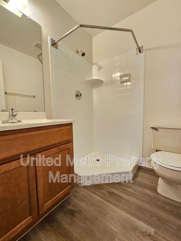 Foto del edificio - 4601 N 102nd Ave