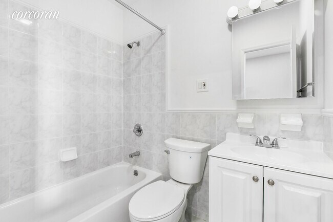 Foto del edificio - 563 40th St
