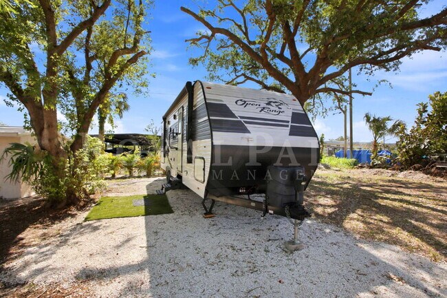 Foto del edificio - A Fresh Take on Simple Living – Cozy North Fort Myers Retreat