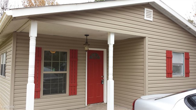 Building Photo - 1605 Granger Dr