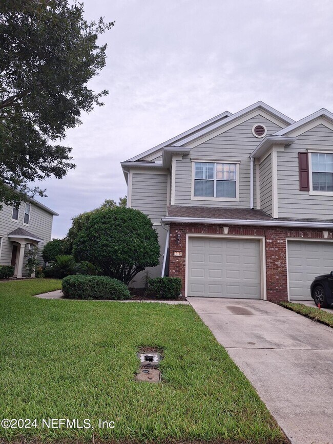 Foto del edificio - 13410 English Peak Ct