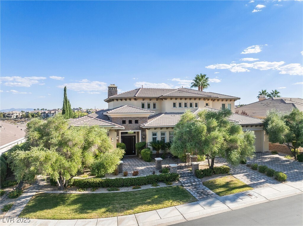 Primary Photo - 10117 Edgecliff Ln