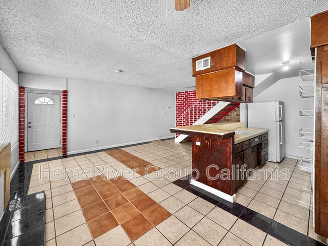Building Photo - 100 Nedra Ct