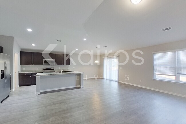 Building Photo - 103 Ebenezer Blf Wy