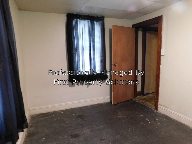 Building Photo - 115 Mason St