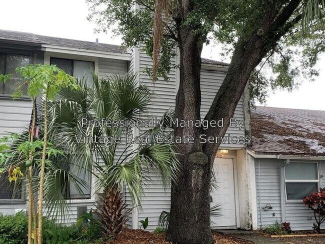 Building Photo - 4712 Stonepointe Pl.